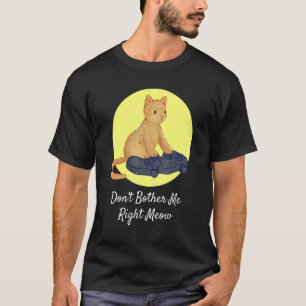 Cat Gaming Video Gamerが気にしない右マウス Tシャツ