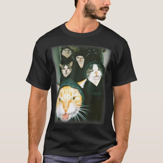 Cat Gang Meme Funny Chaotic Cats Unhinged Feline H Tシャツ (正面)
