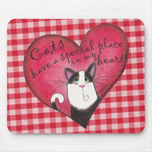Cat inハートon Red & White Gingham マウスパッド (正面)
