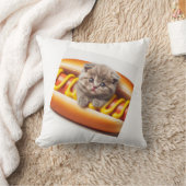 cat in hot dog and mustard  クッション (ブランケット)
