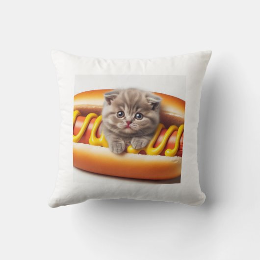 cat in hot dog and mustard  クッション (裏面)