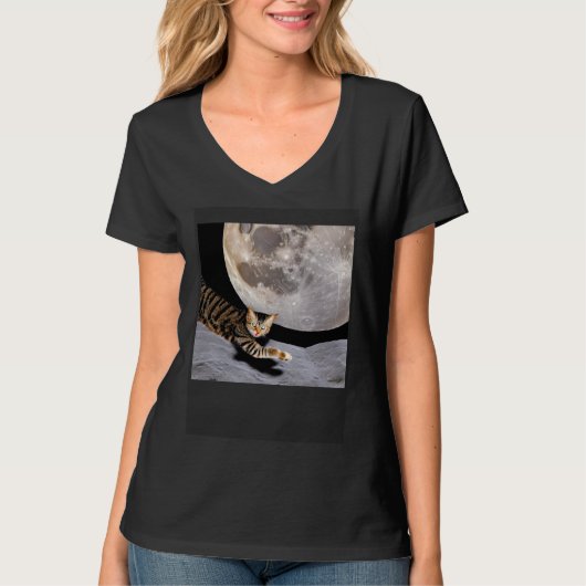 Cat In Outer Space  Cute Kitten Kitty Strange Tシャツ (正面)