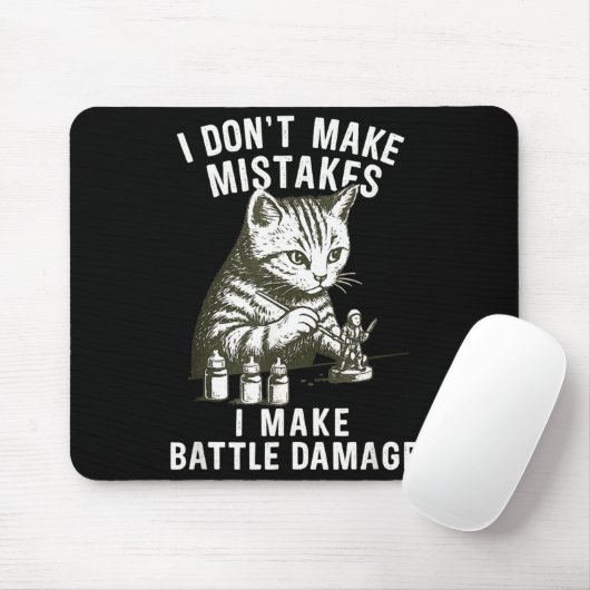 Cat Miniature Painter Battle Damage Funny Miniatur マウスパッド (マウス)