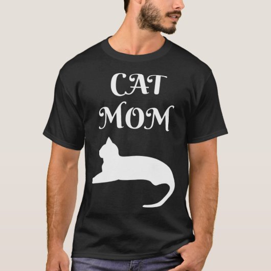 Cat Mom White On Black Tシャツ (正面)