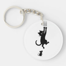 Cat & Mouse Showdown – 漫画おもしろいのTシャツ