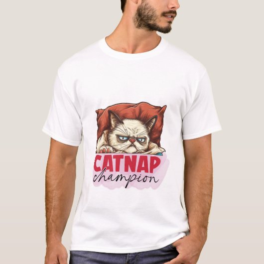 Cat Nap Champion 😴🐱 Funny Sleepy Cat Illustratio Tシャツ (正面)