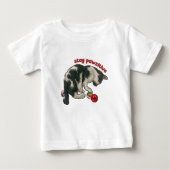 Cat Playing with MARBLES, Stay Pawsitive, Pun ベビーTシャツ (正面)