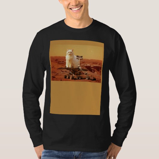 Cat Riding Mars Rover on Foreign Landscape Tシャツ (正面)