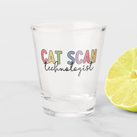 CAT Scan Technologist CT Tech Radiology Gives ショットグラス (正面)