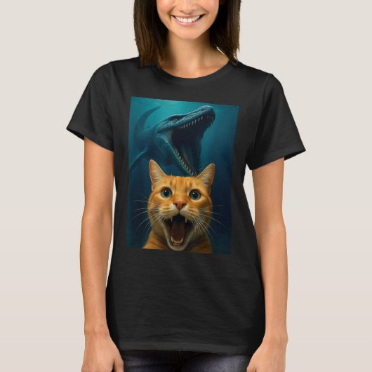 Cat Selfie With Mosasaurus Dinosaur For Boys Kids  Tシャツ (正面)
