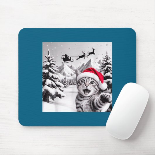 Cat Selfie With Santa  マウスパッド (マウス)