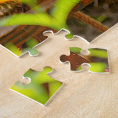 Cat sleeping in garden chair among flowers ジグソーパズル (側面)