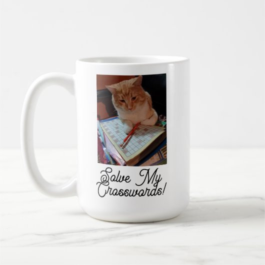 Cat Solve My Crosswordsおもしろい写真カスタマイズ コーヒーマグカップ (左)