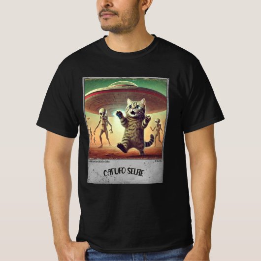 Cat UFO Selfie：怖い子猫（男Tシャツ） #07 Tシャツ (正面)