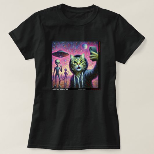 Cat UFO Selfie: Gift From The Kitten #05 Tシャツ (デザイン正面)