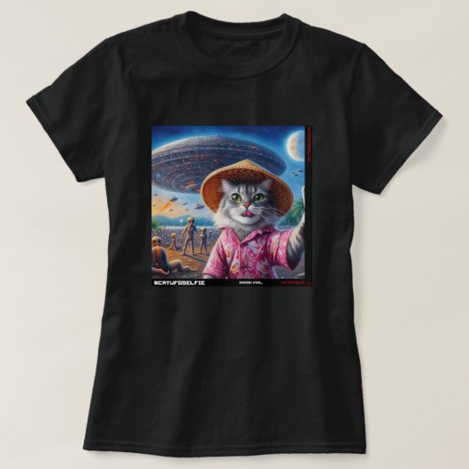 Cat UFO Selfie: Gift From The Kitten #11 Tシャツ (デザイン正面)