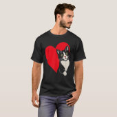 Cat Valentine Heart for Kitten and Animal Lovers Tシャツ (正面フル)