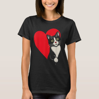 Cat Valentine Heart for Kitten and Animal Lovers Tシャツ