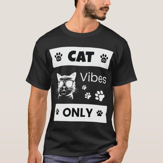 Cat Vibes Only Cool Cat Lover Funny Sunglasses Cat Tシャツ (正面)