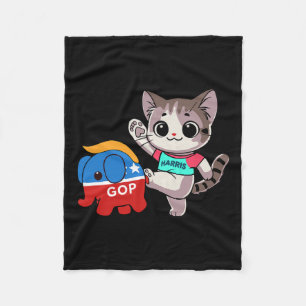Cat Vs. Gop Elephant - Kamala Harris -アンチトランプ フリースブランケット