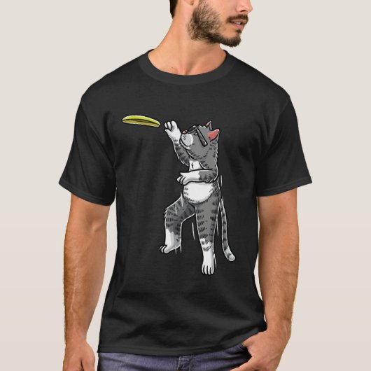 Cat With Flying Frisbee Disc Golf Frisbee Player T Tシャツ (正面)
