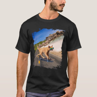 Cat with sunglasses on skateboard on the beach tシャツ