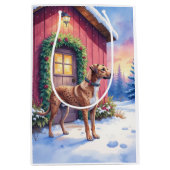 Catahoula Leopard Dog Rustic Barn Christmas Art ミディアムペーパーバッグ (正面)