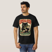 Catch & Keep Vintage Black Cat Fishing Art Tシャツ (正面フル)