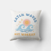 Catch Waves not Hearts – 夏おもしろい間 クッション (裏面)