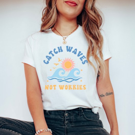 Catch Waves not Hearts – 夏おもしろい間 Tシャツ