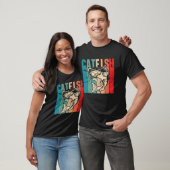Catfish Retro Catfishing Freshwater Fishing Fisher Tシャツ (ユニセックス)