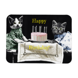 Cats celebrating a birthday with cake and candles マグネット