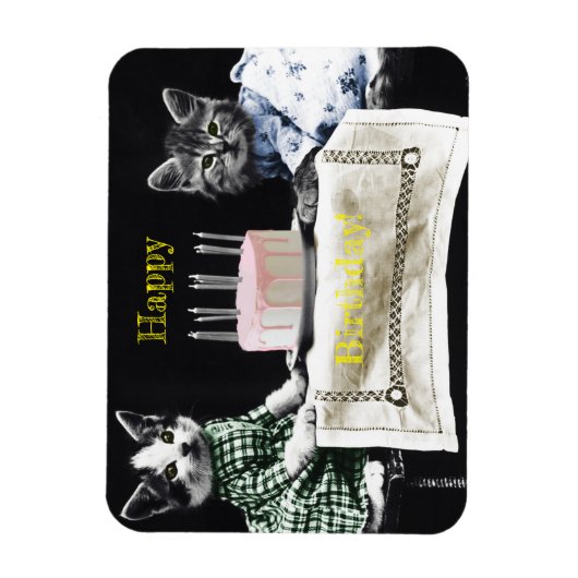 Cats celebrating a birthday with cake and candles マグネット (縦)