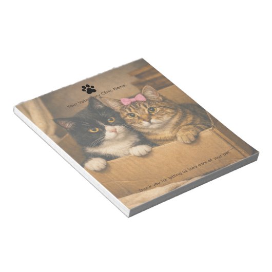 Cats in a Box Custom Veterinary Clinic Notepad ノートパッド (アングル)