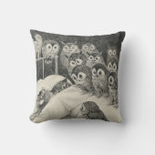 Cats Nightmare. Louis Wain クッション (正面)