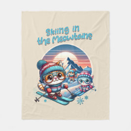 Cats skiing in the Meowtains フリースブランケット