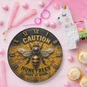Caution Honeybees Hard at Work Rustic Beekeeper ペーパープレート (パーティー)