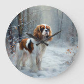 Cavalier King 雪の降るクリスマス ブラシ加工  ラージ壁時計 (正面)