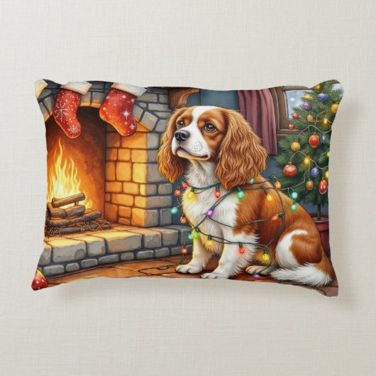 Cavalier King Charles Spaniel Fireplace Christmas アクセントクッション (裏面)