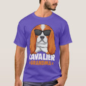 Cavalier King Charles Spaniel Grandma Dog gift gif Tシャツ (正面)