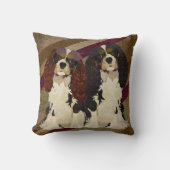 Cavalier Spaniels Retro Pillow王 クッション (正面)