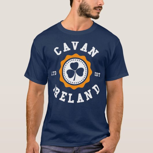 CAVANアイルランドシャームロックアイリッシュバッジ Tシャツ (正面)