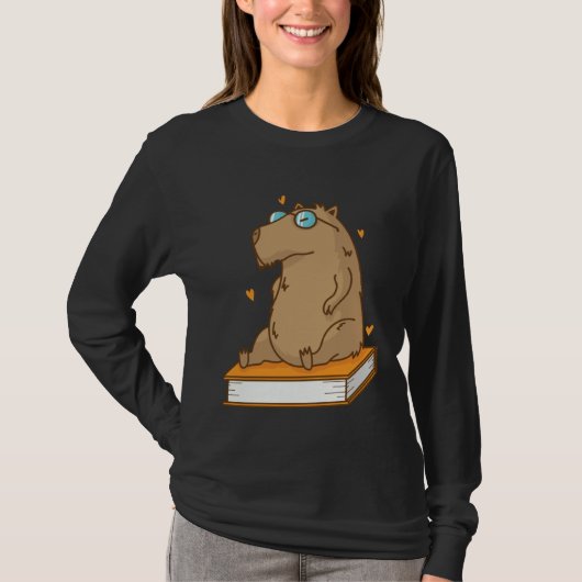Caviidae Guinea Pig loves reading Books Tシャツ (正面)