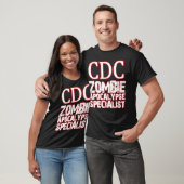 CDCのゾンビの黙示録の専門家 Tシャツ (ユニセックス)