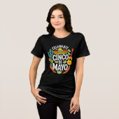 Celebrate Cinco De Mayo Retro Fiesta T-Shirt トライブレンドＴシャツ (正面全面)
