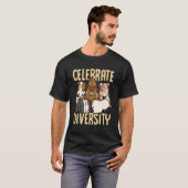 Celebrate Diversity Guinea Pig Owner Pet Cavy Anim Tシャツ (正面フル)