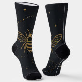 Celestial Bee Trail – Elegant Cosmic Gold Design ソックス (傾斜あり)