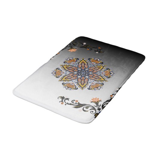 Celestial Bloom – Black & White Mandala Floral Des バスマット (アングル)