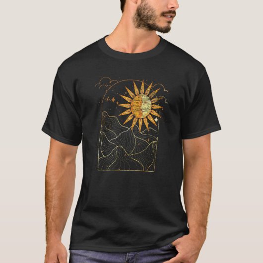 Celestial Bodies Sun Moon Bohemian Aesthetic Astro Tシャツ (正面)