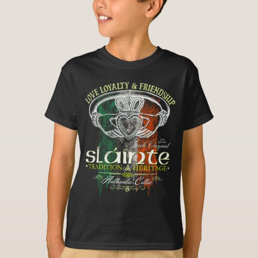 Celtic Claddagh Slainte Nge Irish Flag St. Patrick Tシャツ (正面)